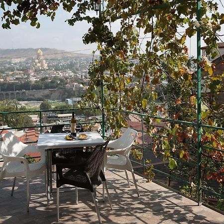 Cherdachok Tbilisi Exterior foto