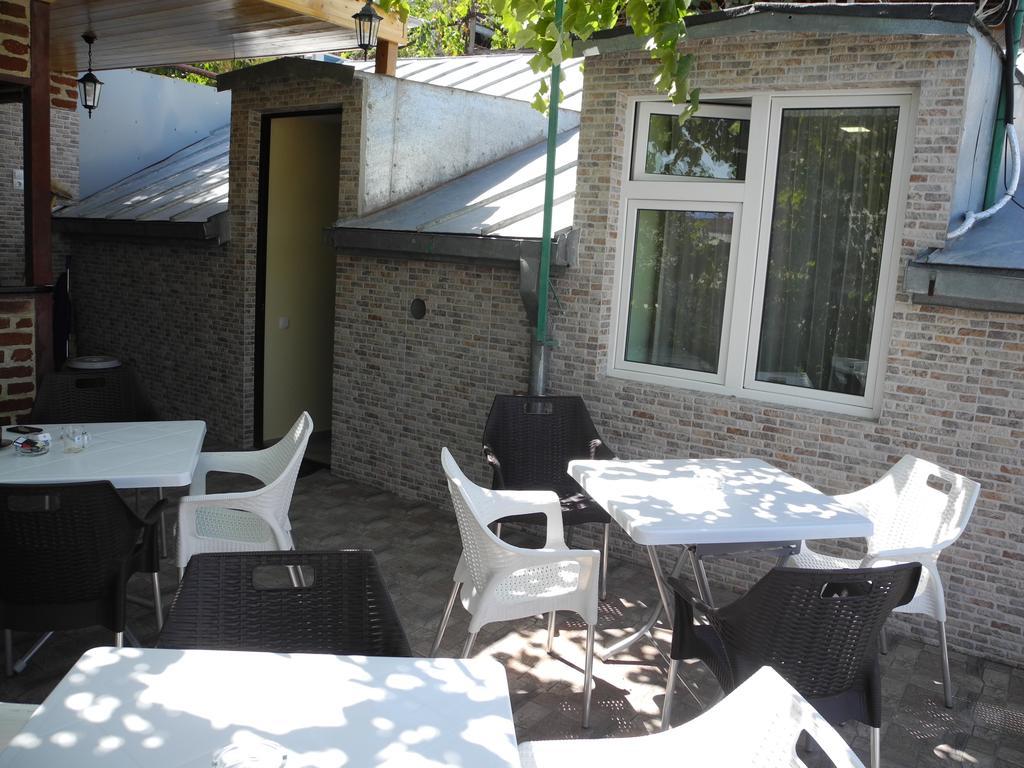 Cherdachok Tbilisi Exterior foto